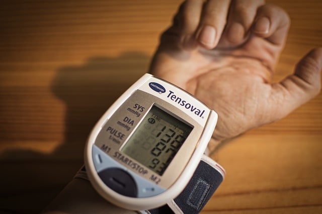www.maxpixel.net-Measure-Health-Blood-Pressure-Blood-Pressure-Monitor-3773347